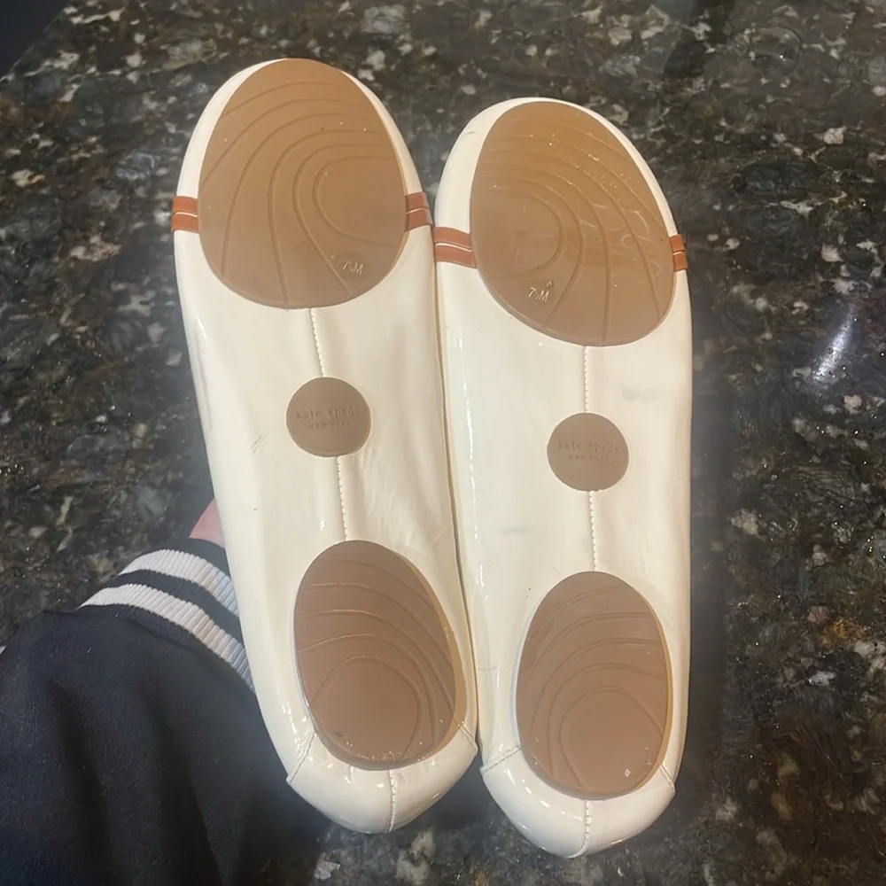 Kate Spade two tone leather Loafers! Women’s 7.5